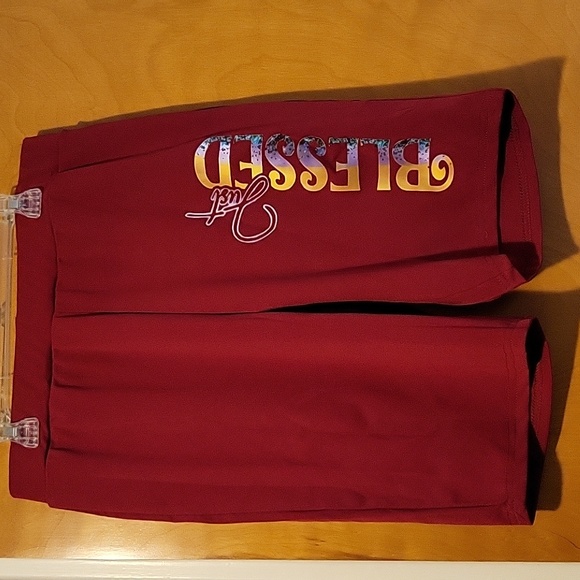 Womens Burgundy "Just Blessed" 2-Piece Short Set - Picture 5 of 5